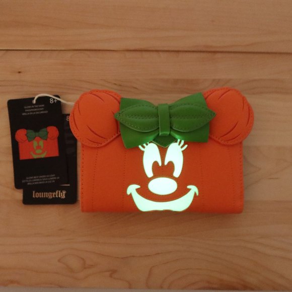 Loungefly Disney Glow Face Pumpkin Minnie Flap Wallet - Picture 2 of 4